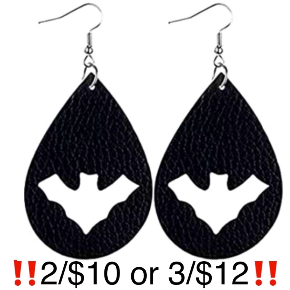 Black Bat Cutout Teardrop Shaped Faux Leather Halloween Earrings